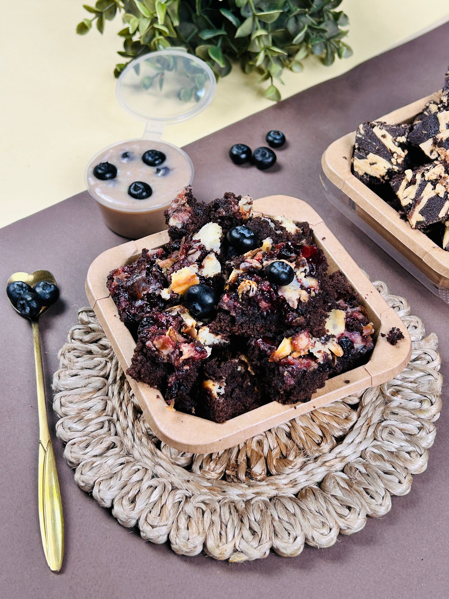 Brownie Bliss: Cubes Paired with Perfect Dips