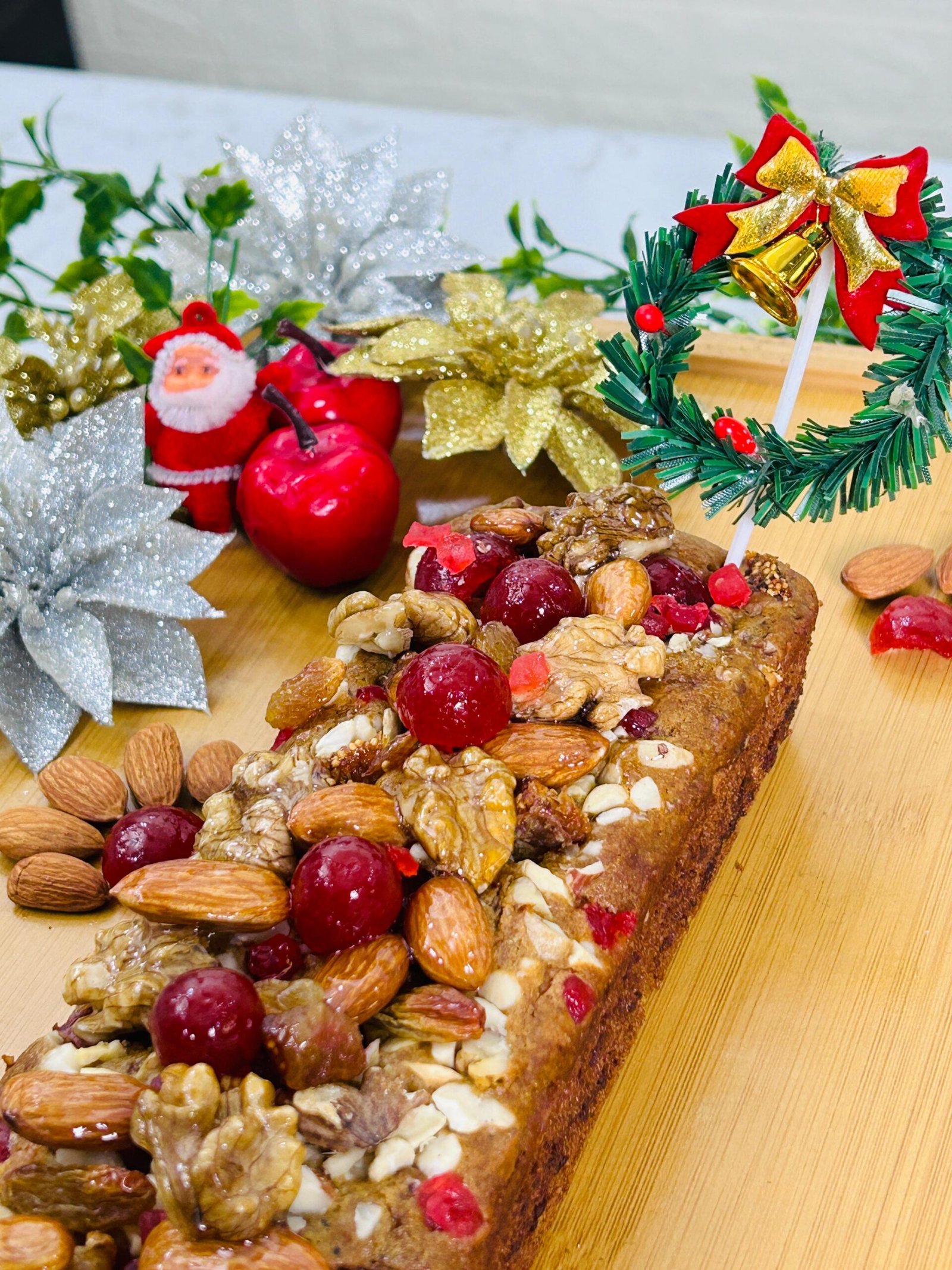 Christmas Special: Apple Walnut Cinnamon Cake & Fruit & Nut Spiced Cake Masterclass - Image 8