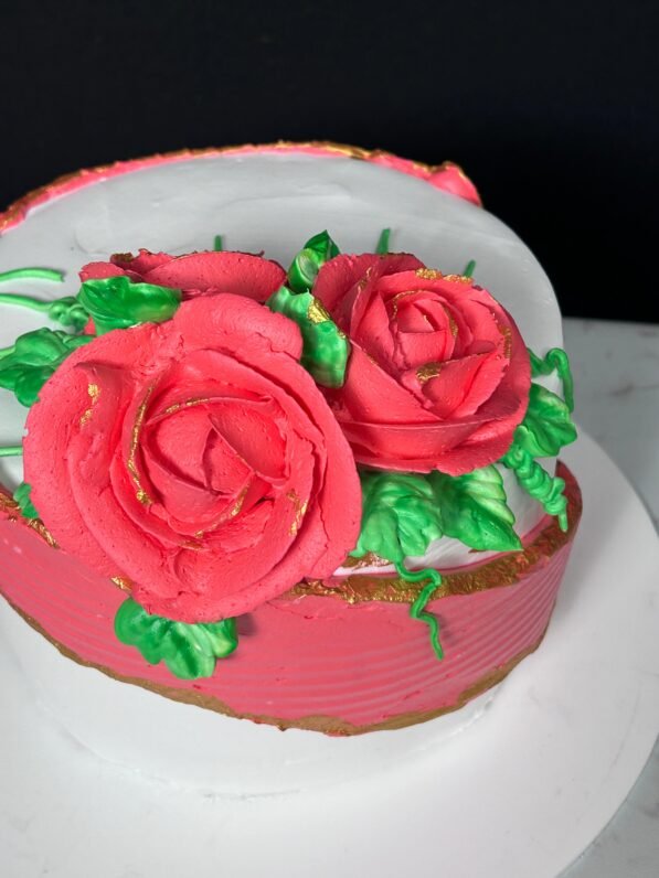 8 Types of Trending Designer Cakes - Image 6